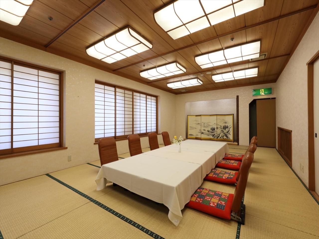 Garden Hotel Shiunkaku Higashimatsuyama Экстерьер фото